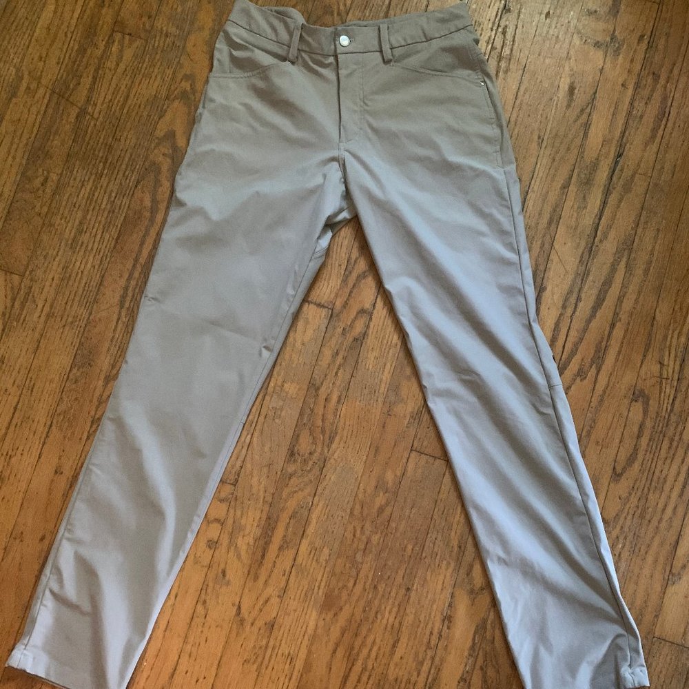 $128 Lululemon ABC Pant Size 31 31x33 Khaki Techni